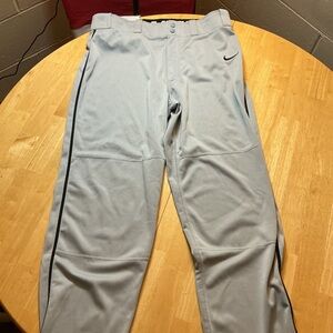 Nike Men's Light Gray Sports Pants